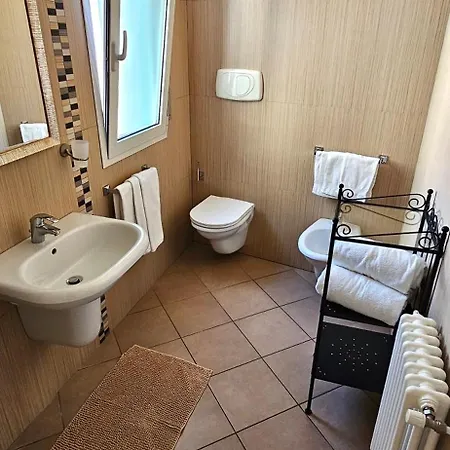 アパート A Due Passi Dal Mare By Fiorita カットーリカ